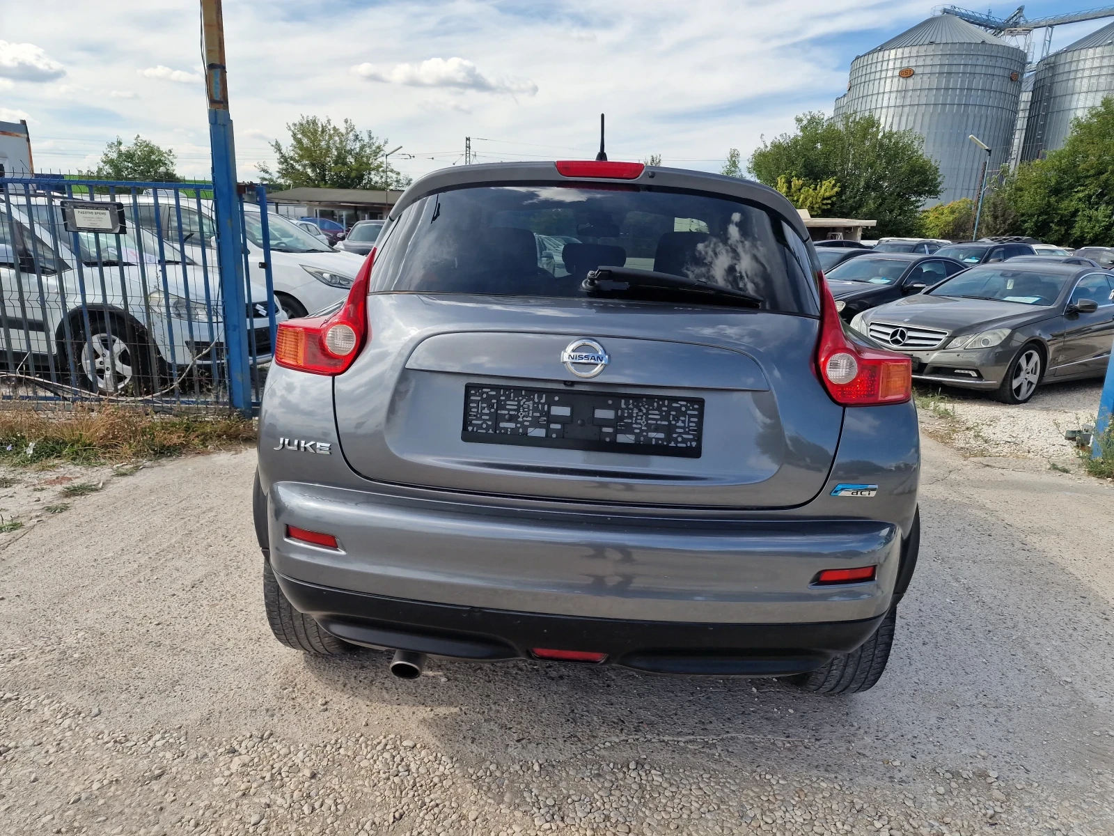 Nissan Juke, снимка 6 - Автомобили и джипове - 56289227