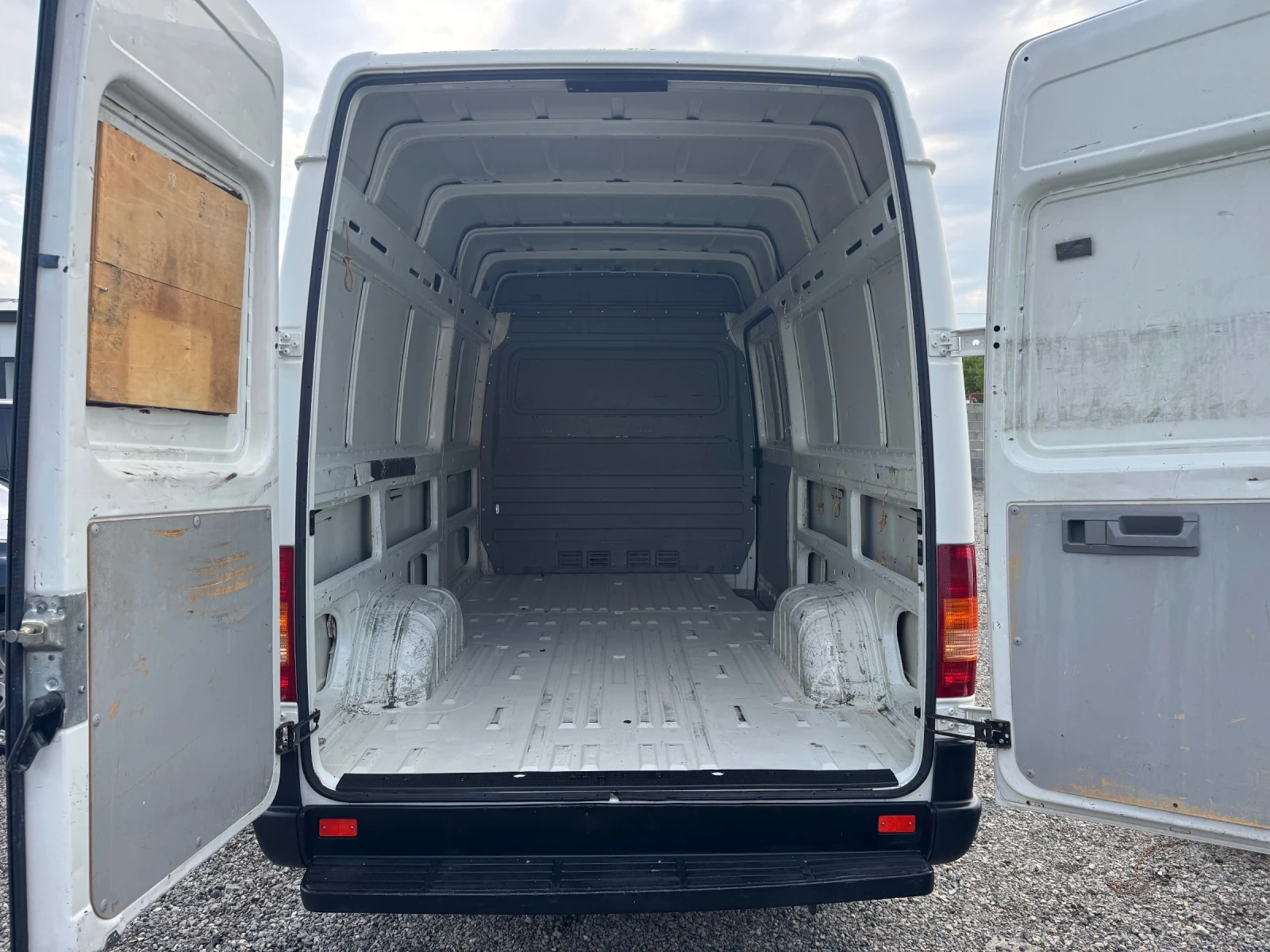 VW Lt 2.5 TDI 102 к.с. 142 000 км Внос Италия. КЛИМАТИК - изображение 8