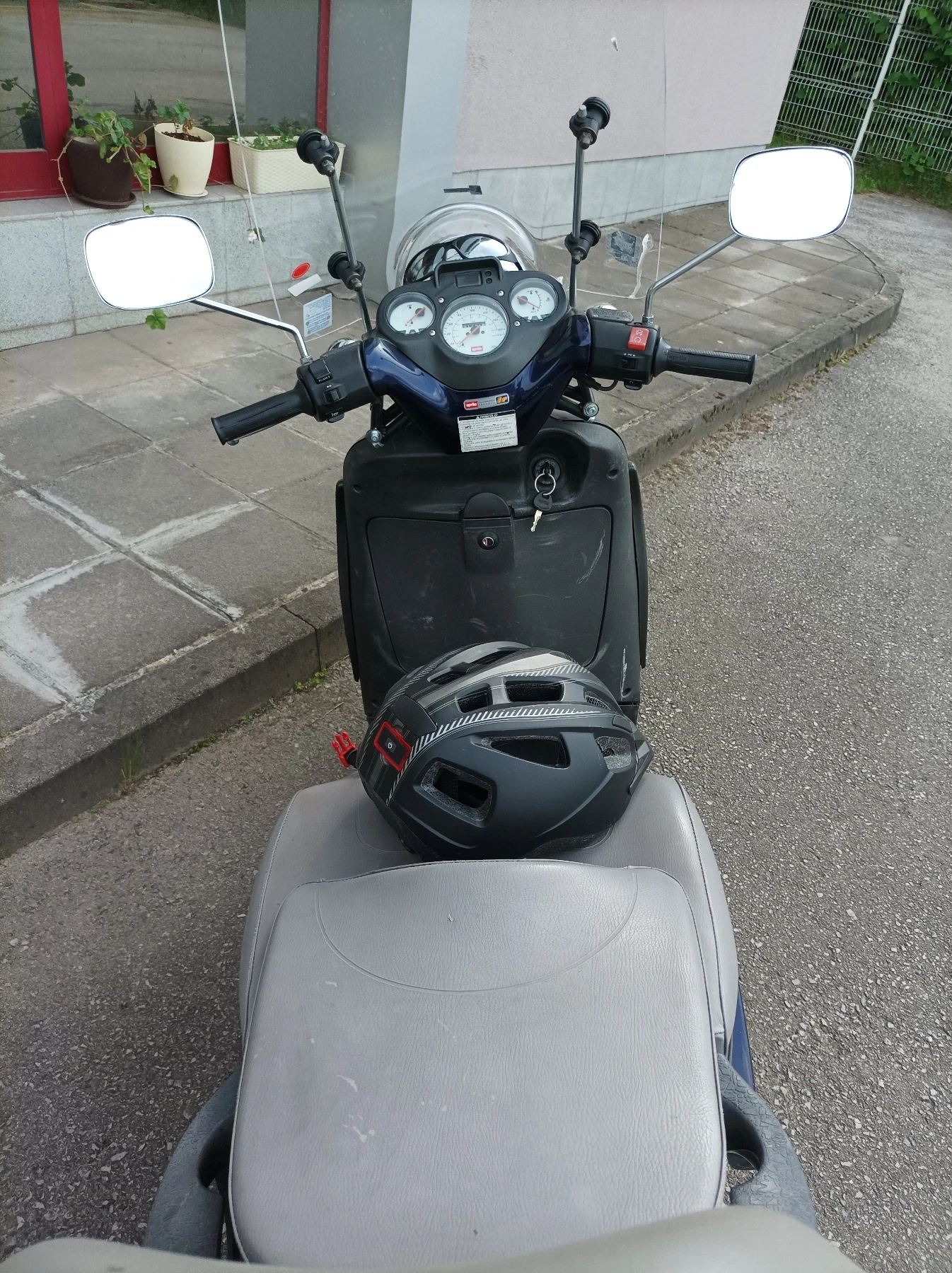 Aprilia Scarabeo 200кк - изображение 6