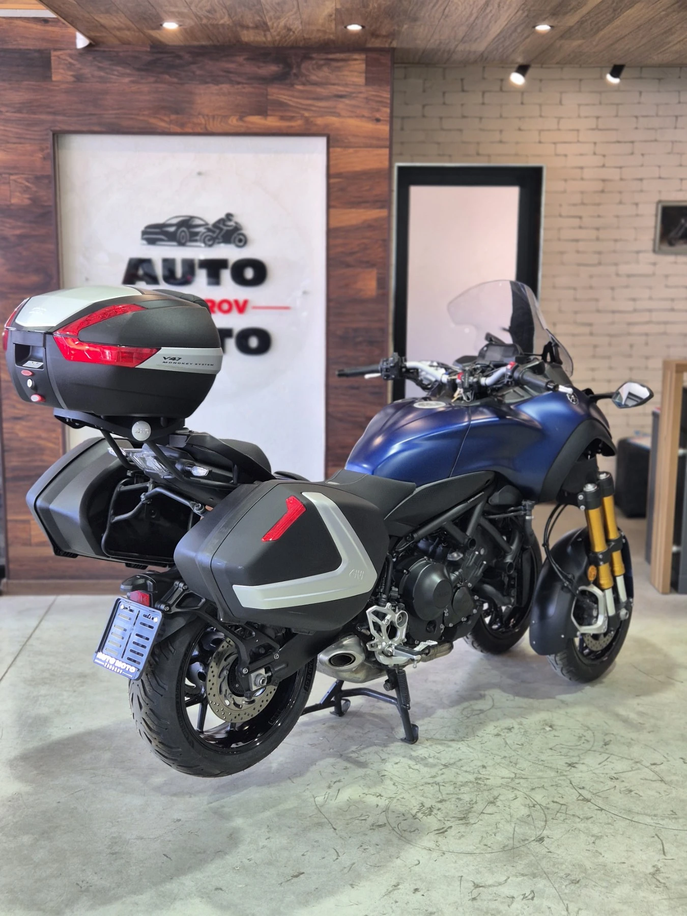 Yamaha Mt-09 NIKEN GT 38000км!!!Нов внос от ШВЕЙЦАРИЯ, ТОП!!!, снимка 7 - Мотоциклети и мототехника - 55737618