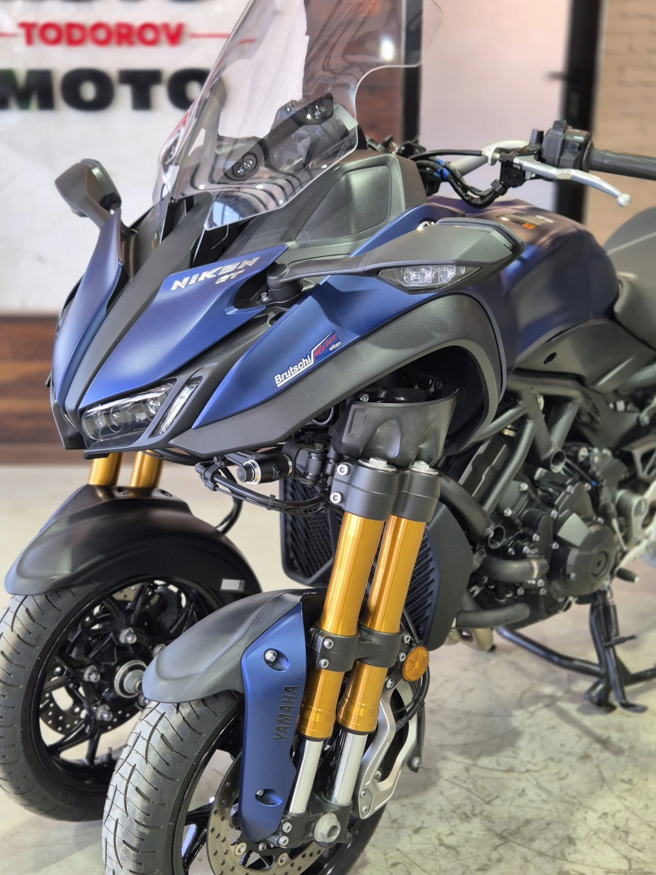 Yamaha Mt-09 NIKEN GT 38000км!!!Нов внос от ШВЕЙЦАРИЯ, ТОП!!!, снимка 9 - Мотоциклети и мототехника - 55737618