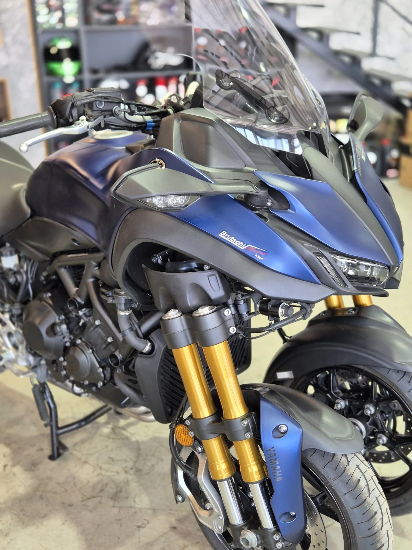 Yamaha Mt-09 NIKEN GT 38000км!!!Нов внос от ШВЕЙЦАРИЯ, ТОП!!!, снимка 10 - Мотоциклети и мототехника - 55737618