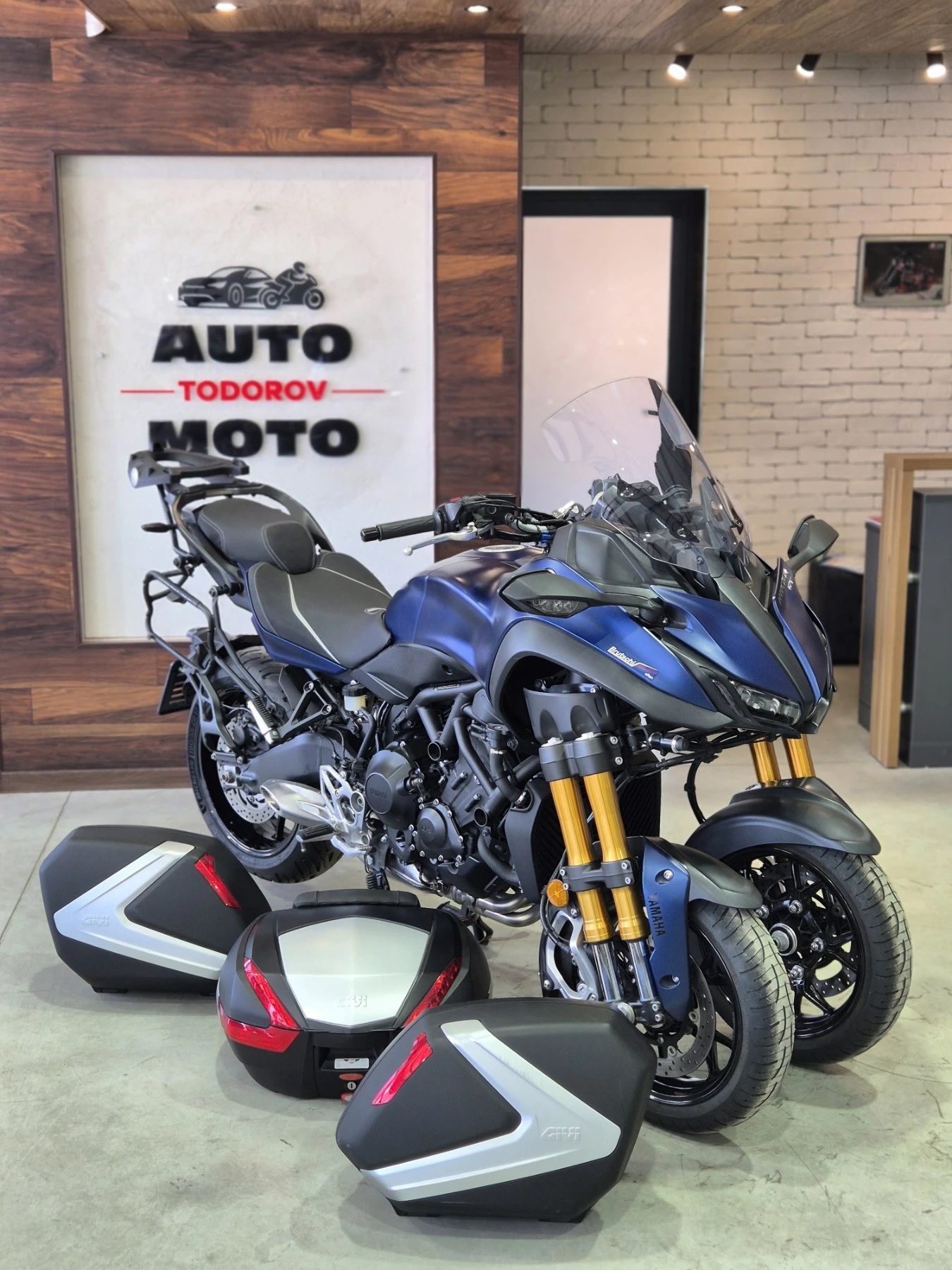 Yamaha Mt-09 NIKEN GT 38000км!!!Нов внос от ШВЕЙЦАРИЯ, ТОП!!!
