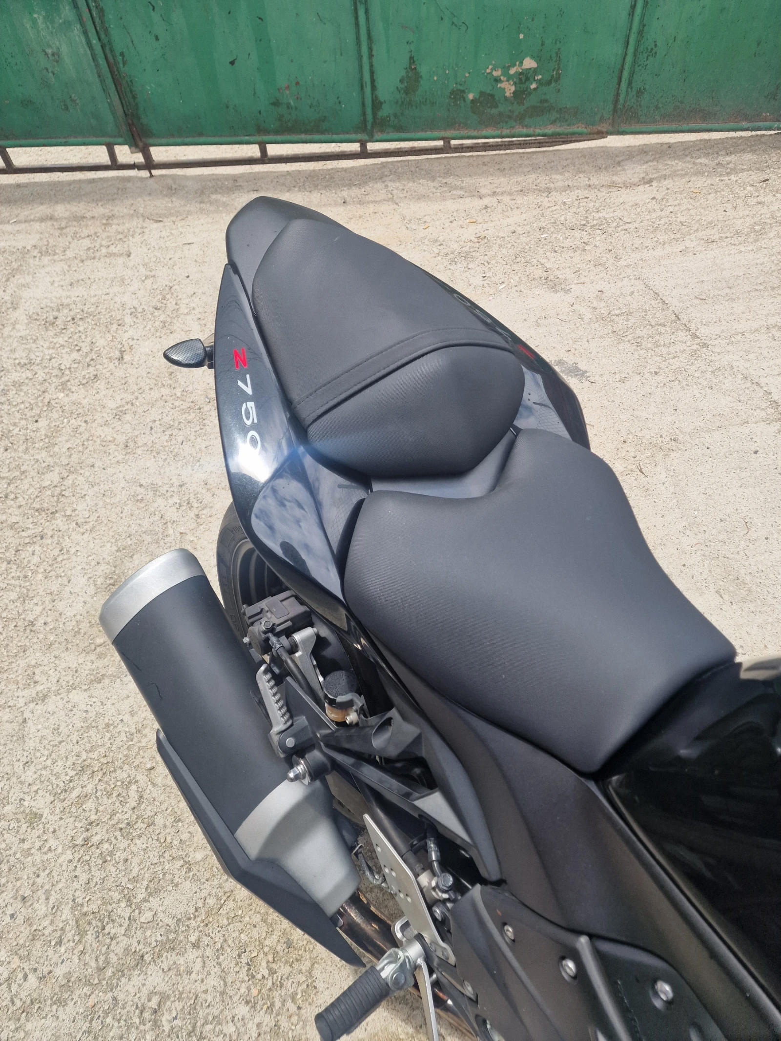 Kawasaki Z Като нов, снимка 9 - Мотоциклети и мототехника - 55805585