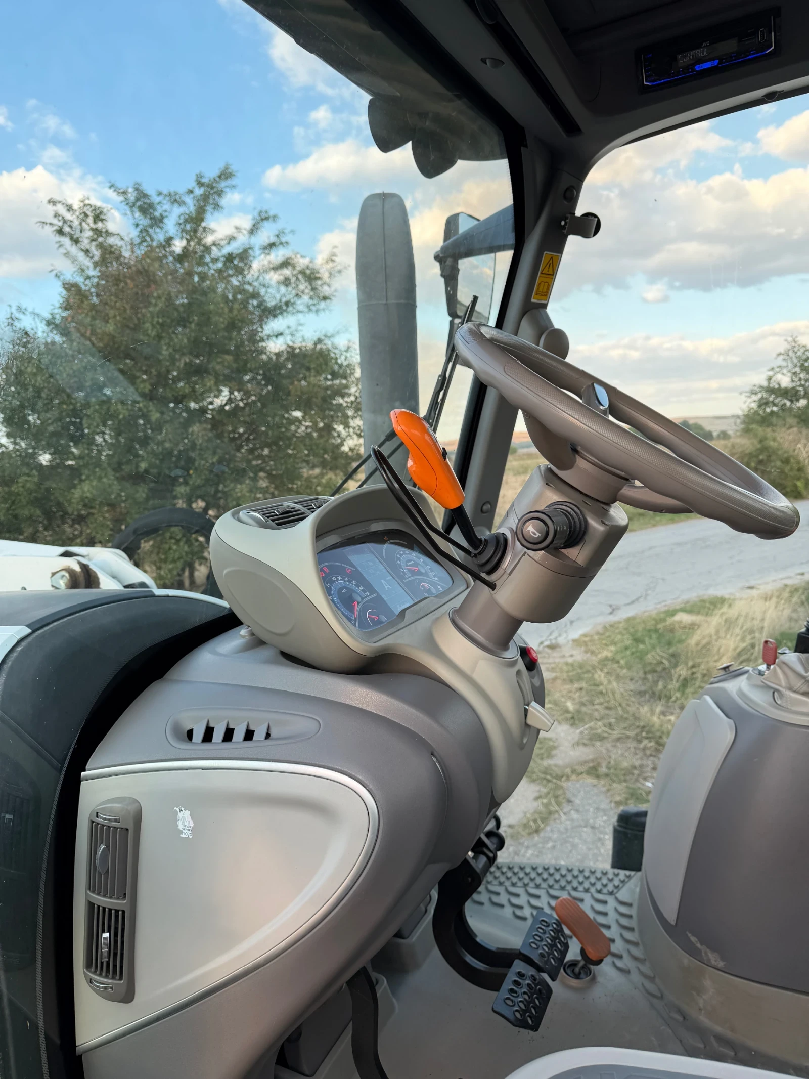 Трактор Lamborghini Spark 155, снимка 3 - Селскостопанска техника - 56302992