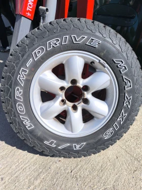 Гуми с джанти  235/70R16, снимка 1