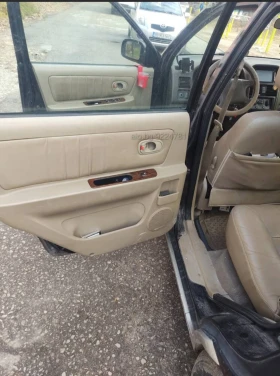 Kia Carens 1.8i, снимка 7