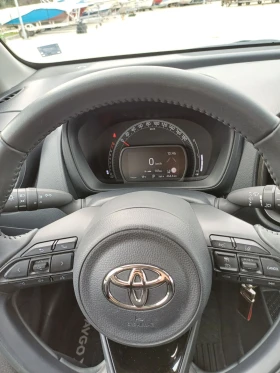 Обява за продажба на Toyota Aygo X 1.0P Play CVT M423 ~27 000 лв. - изображение 9
