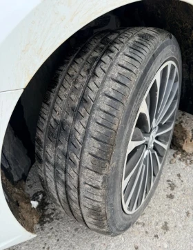 VW Passat * 2.0T Limited Edition * CARFAX * БЕЗ ПЪРВОНАЧАЛНА - 14600 € / 28555.12 лв. - 33060208 7