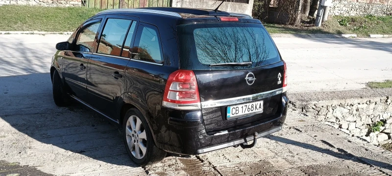 Opel Zafira 2.2, снимка 4 - Автомобили и джипове - 46469278