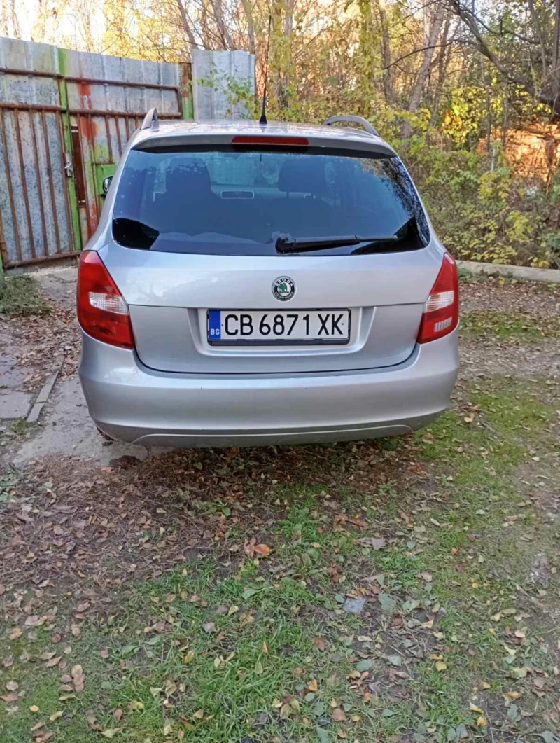 Skoda Fabia, снимка 5 - Автомобили и джипове - 47904626