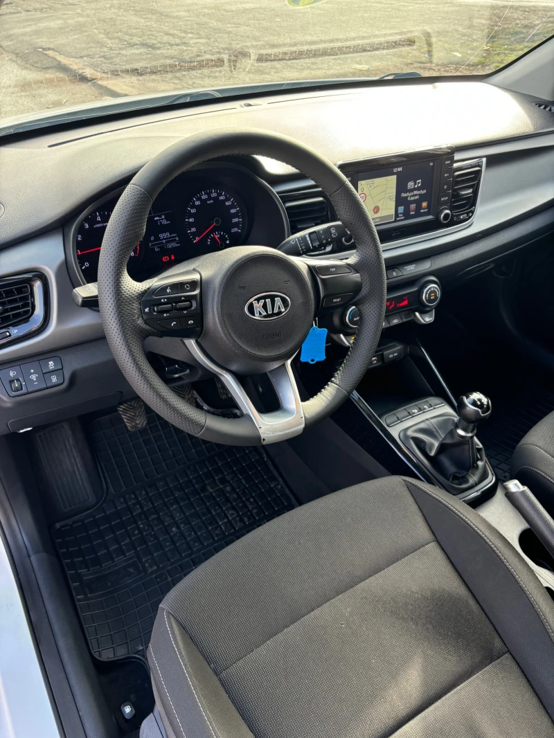 Kia Rio 1.2, снимка 5 - Автомобили и джипове - 48822377