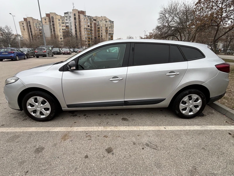 Renault Megane 1.5 DCI, снимка 7 - Автомобили и джипове - 49498730