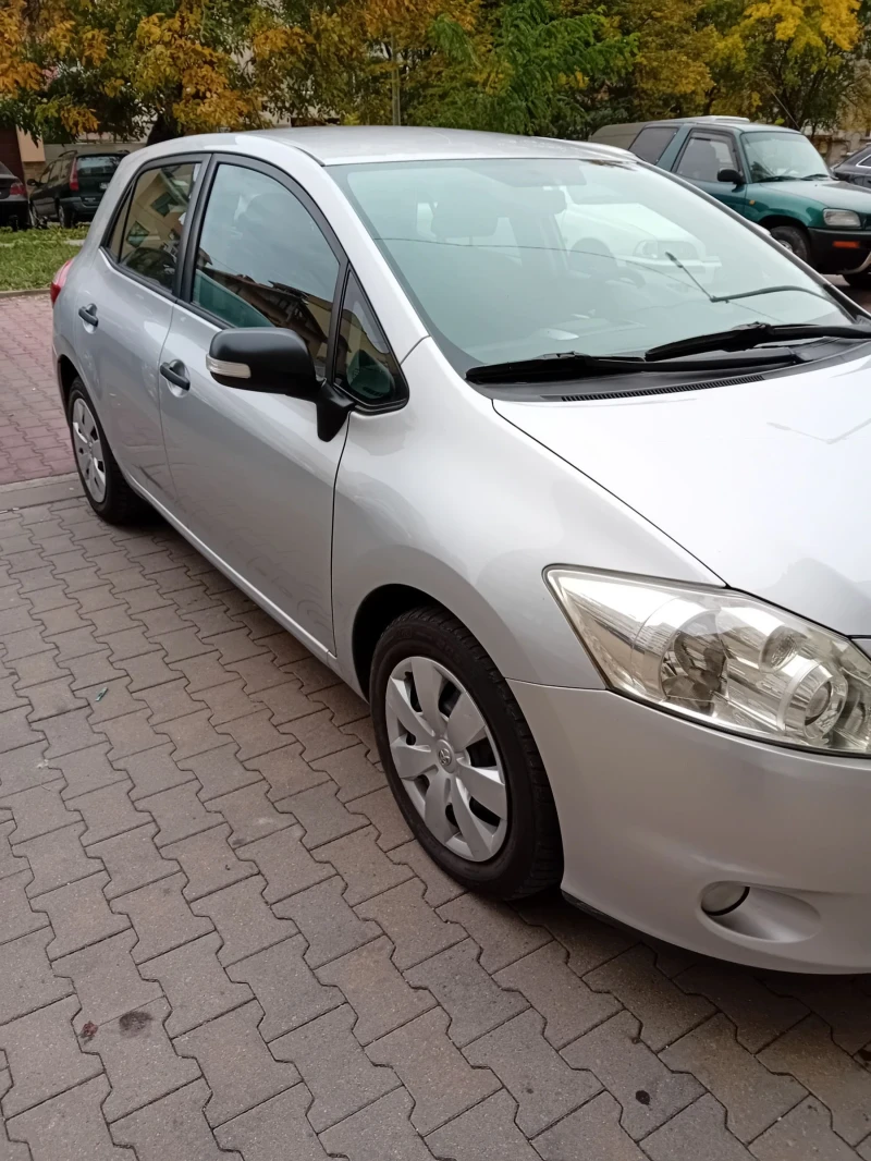 Toyota Auris 1.33I, снимка 3 - Автомобили и джипове - 49596039