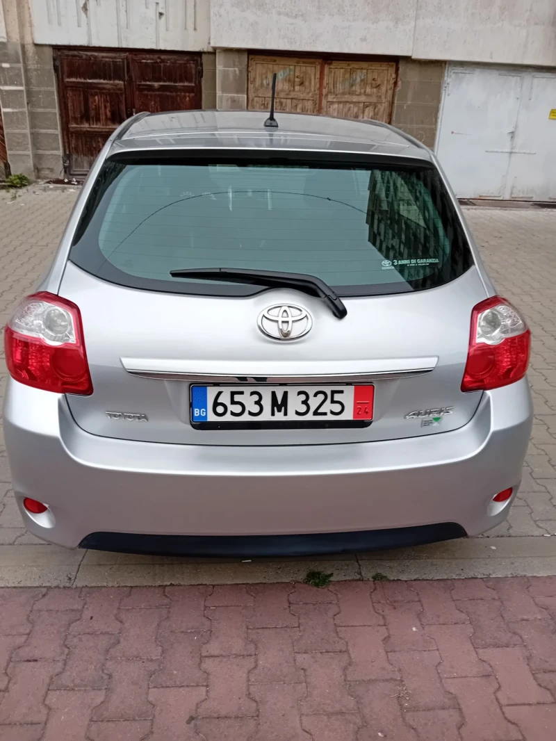 Toyota Auris 1.33I, снимка 8 - Автомобили и джипове - 49596039