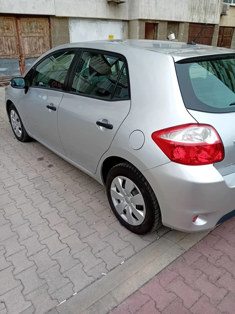 Toyota Auris 1.33I, снимка 7 - Автомобили и джипове - 49596039