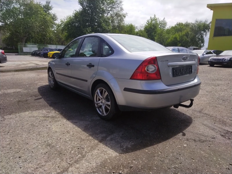Ford Focus Климатик, навигация, перфектен , снимка 5 - Автомобили и джипове - 50323886