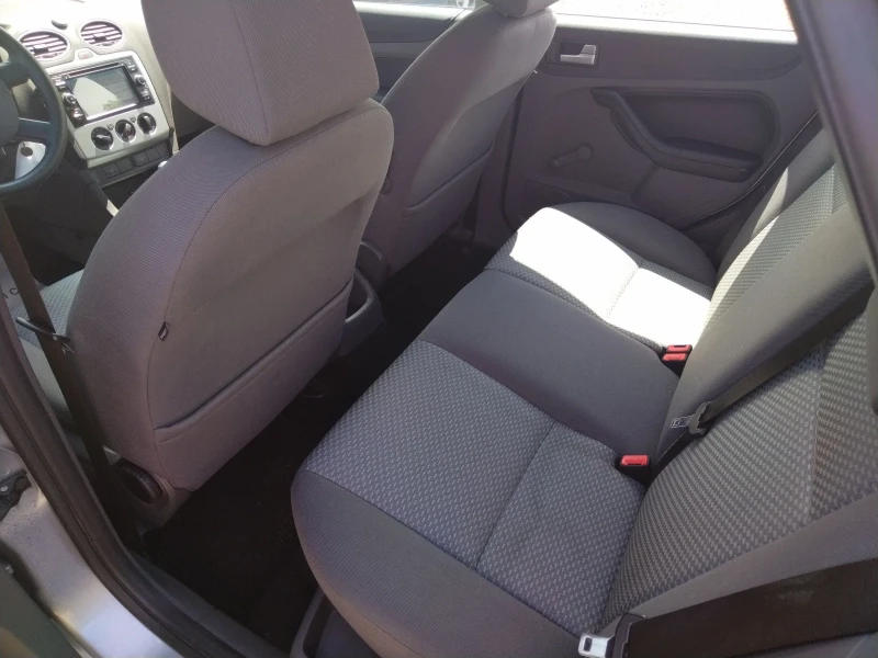 Ford Focus Климатик, навигация, перфектен , снимка 12 - Автомобили и джипове - 50323886