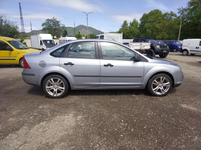 Ford Focus Климатик, навигация, перфектен , снимка 8 - Автомобили и джипове - 50323886