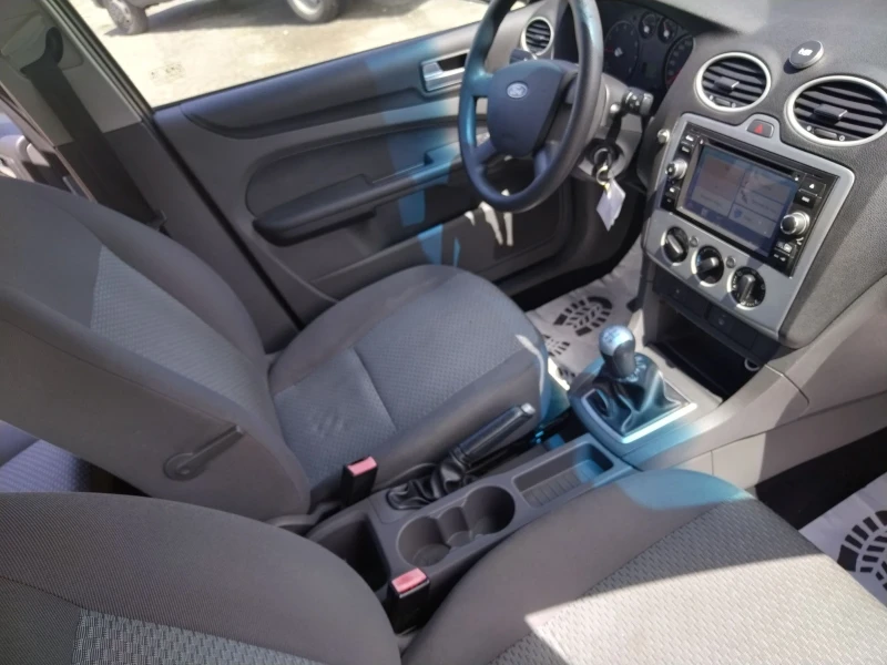 Ford Focus Климатик, навигация, перфектен , снимка 11 - Автомобили и джипове - 50323886