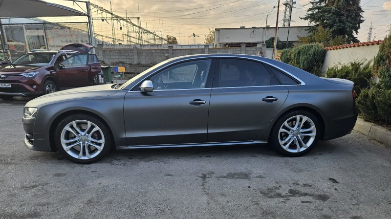 Audi S8 690 К.С. НАПЪЛНО ОБСЛУЖЕН!, снимка 3 - Автомобили и джипове - 52237142
