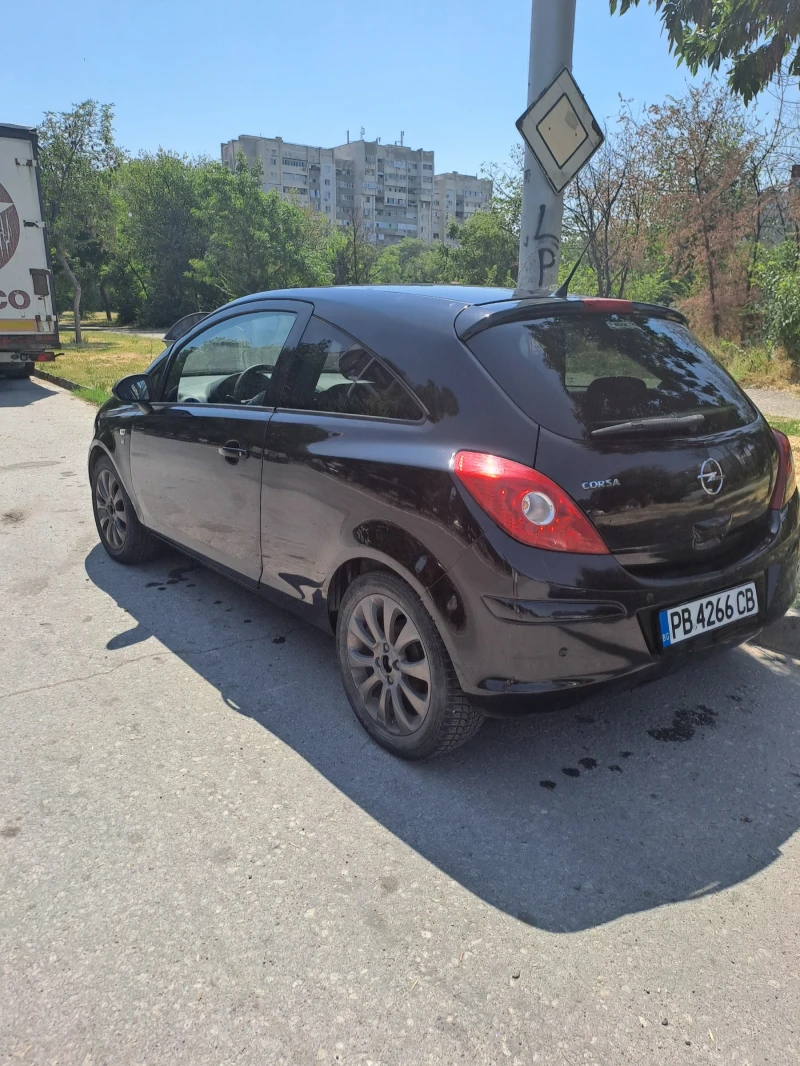 Opel Corsa D, снимка 2 - Автомобили и джипове - 52278738