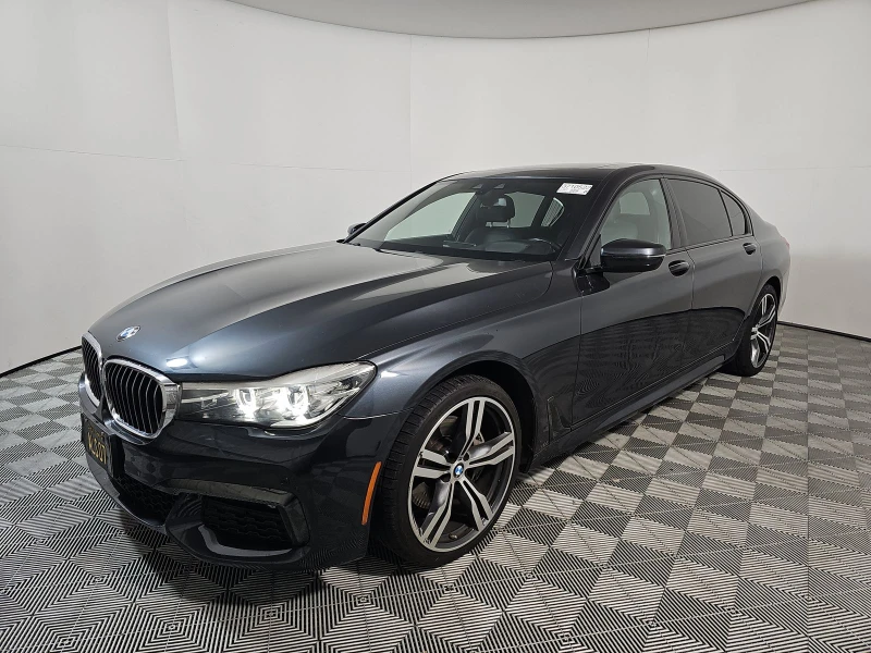 BMW 740 i M SPORT LINE DIGITAL/ОБДУХВАНЕ/HEAD-UP/ВАКУУМ, снимка 3 - Автомобили и джипове - 52670990