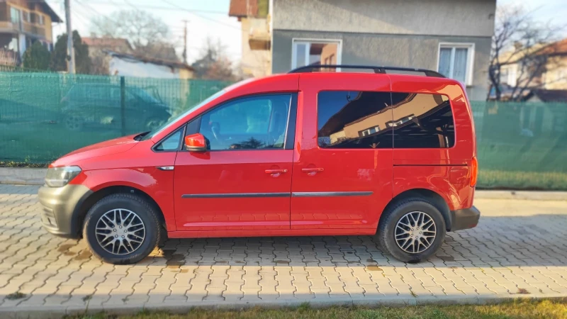 VW Caddy, снимка 3 - Автомобили и джипове - 52852355