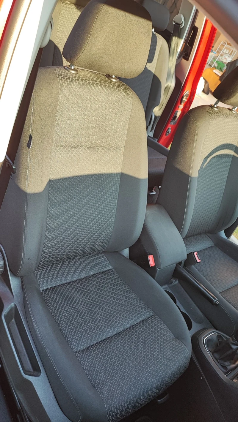 VW Caddy, снимка 15 - Автомобили и джипове - 52852355