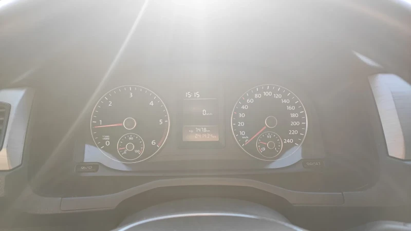 VW Caddy, снимка 11 - Автомобили и джипове - 52852355