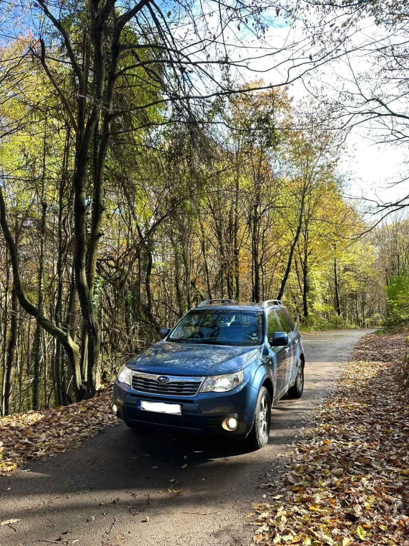 Subaru Forester, снимка 2 - Автомобили и джипове - 52877585