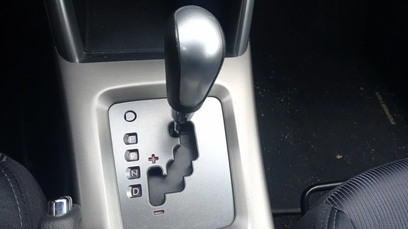 Subaru Forester, снимка 11 - Автомобили и джипове - 52877585