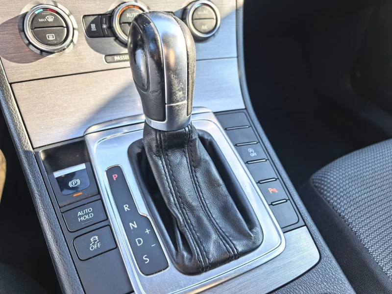 VW Passat 2.0tdi 170, снимка 16 - Автомобили и джипове - 52883611