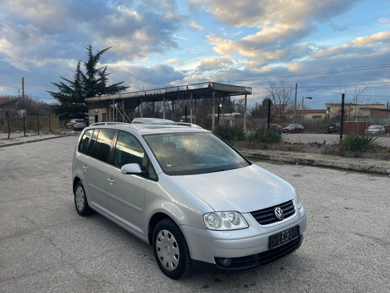VW Touran 7 места кожа, снимка 7 - Автомобили и джипове - 52975979