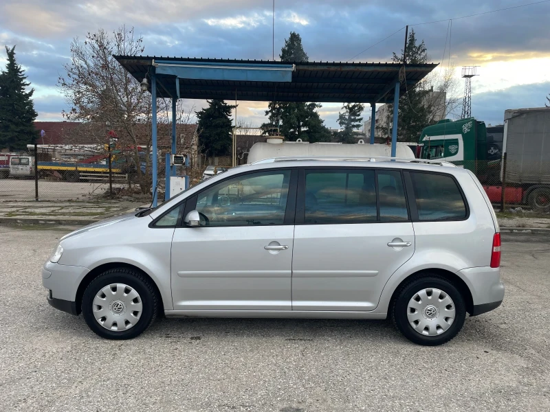 VW Touran 7 места кожа, снимка 2 - Автомобили и джипове - 52975979