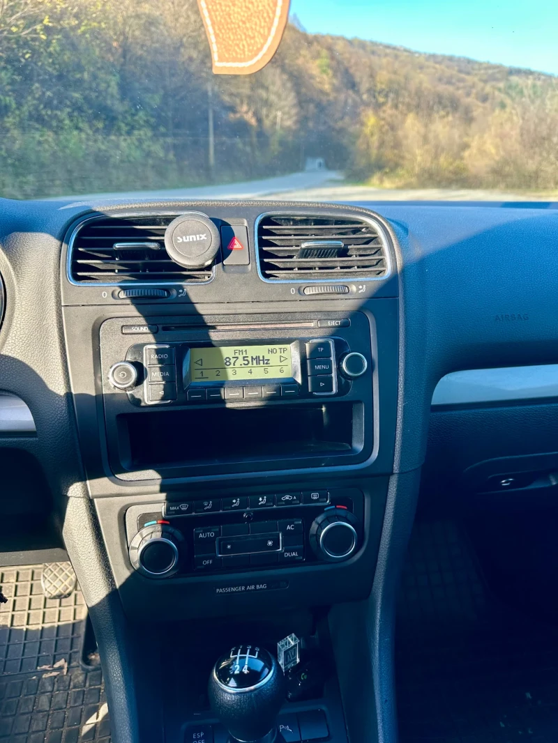 VW Golf 2.0TDI, снимка 9 - Автомобили и джипове - 53125930