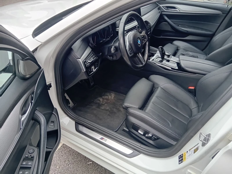 BMW 540 Xdrive Softclose/360/Gesture Сервизна История , снимка 7 - Автомобили и джипове - 53465551
