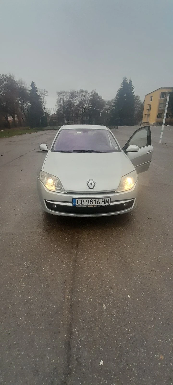 Renault Laguna, снимка 3 - Автомобили и джипове - 48435573