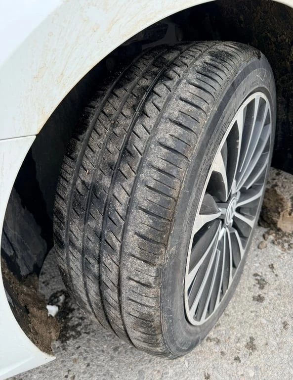 VW Passat * 2.0T Limited Edition * CARFAX * БЕЗ ПЪРВОНАЧАЛНА, снимка 7 - Автомобили и джипове - 52998458