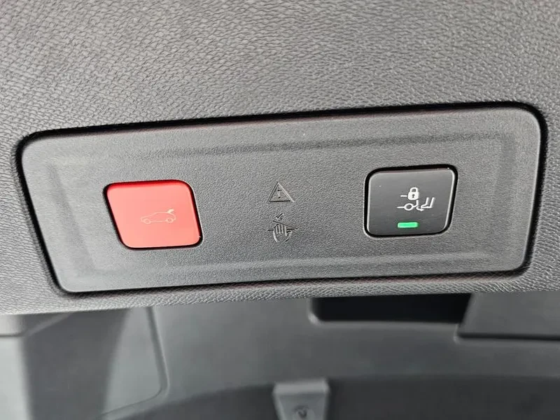 Peugeot 508 2.0 Bluehdi Gt, снимка 16 - Автомобили и джипове - 55830907