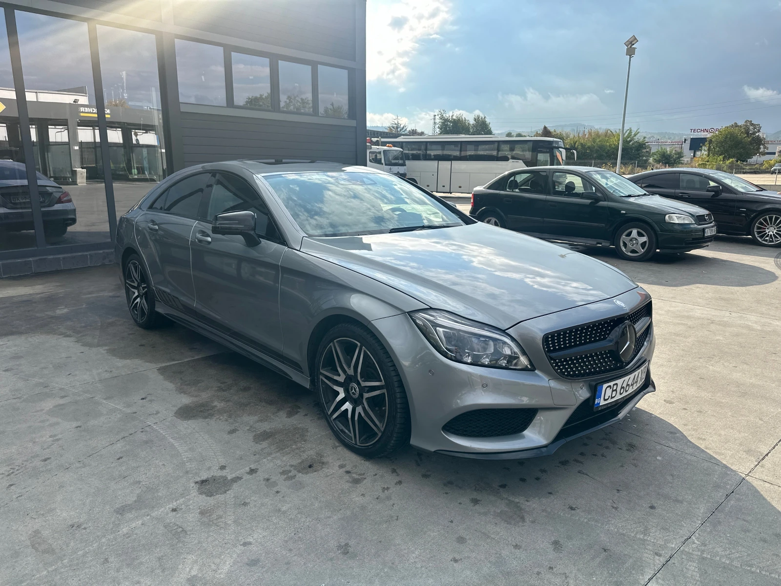 Mercedes-Benz CLS 350  - изображение 2