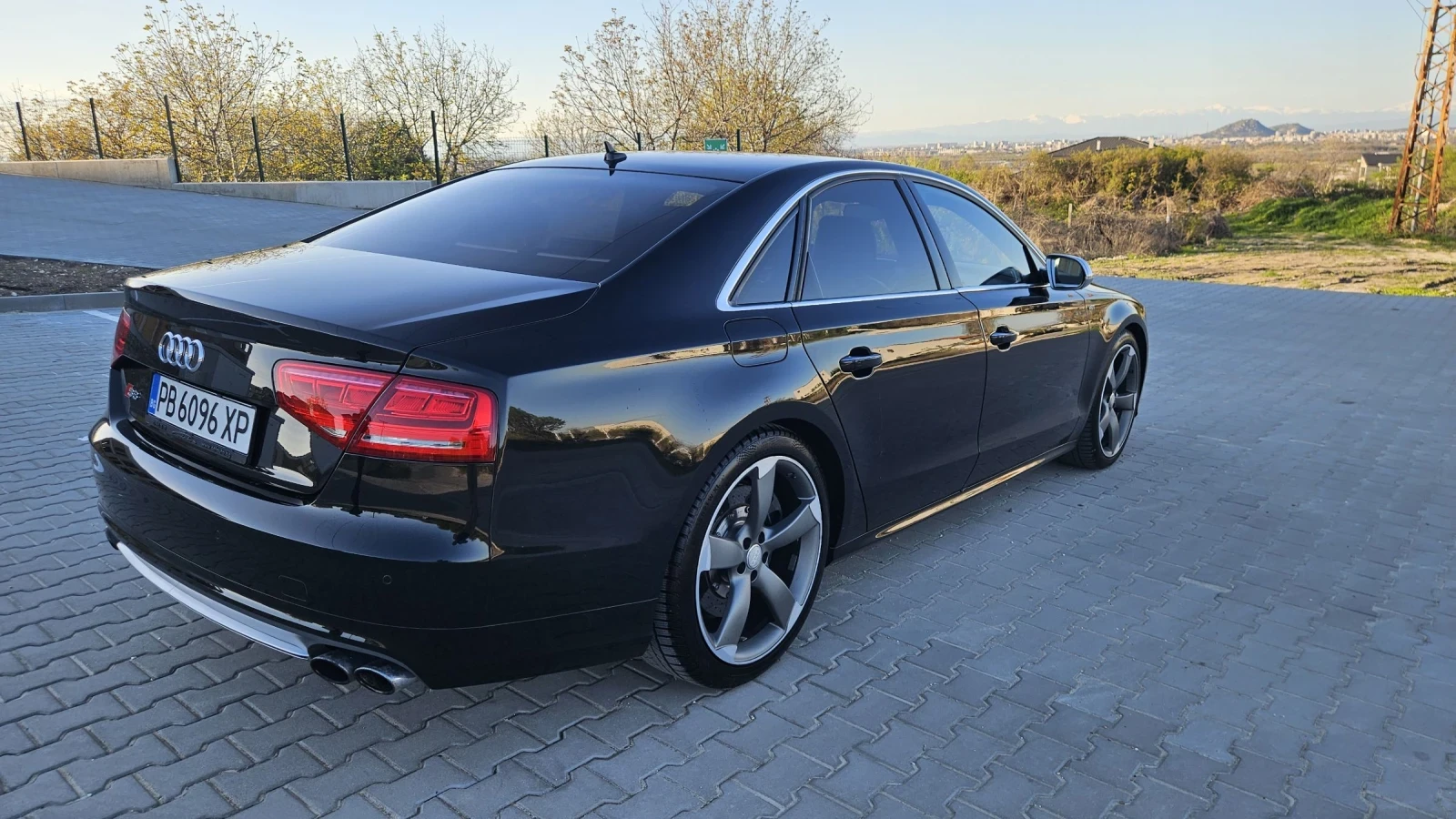 Audi S8 Ceramic / Carbon / Bang & Olufsen - изображение 5
