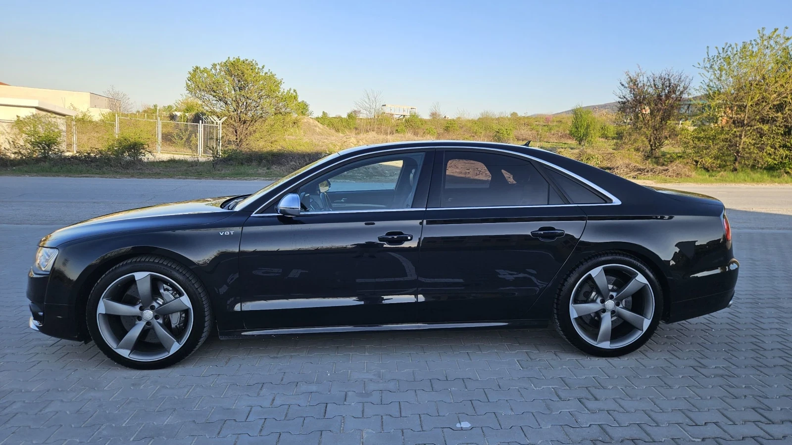Audi S8 Ceramic / Carbon / Bang & Olufsen - изображение 2