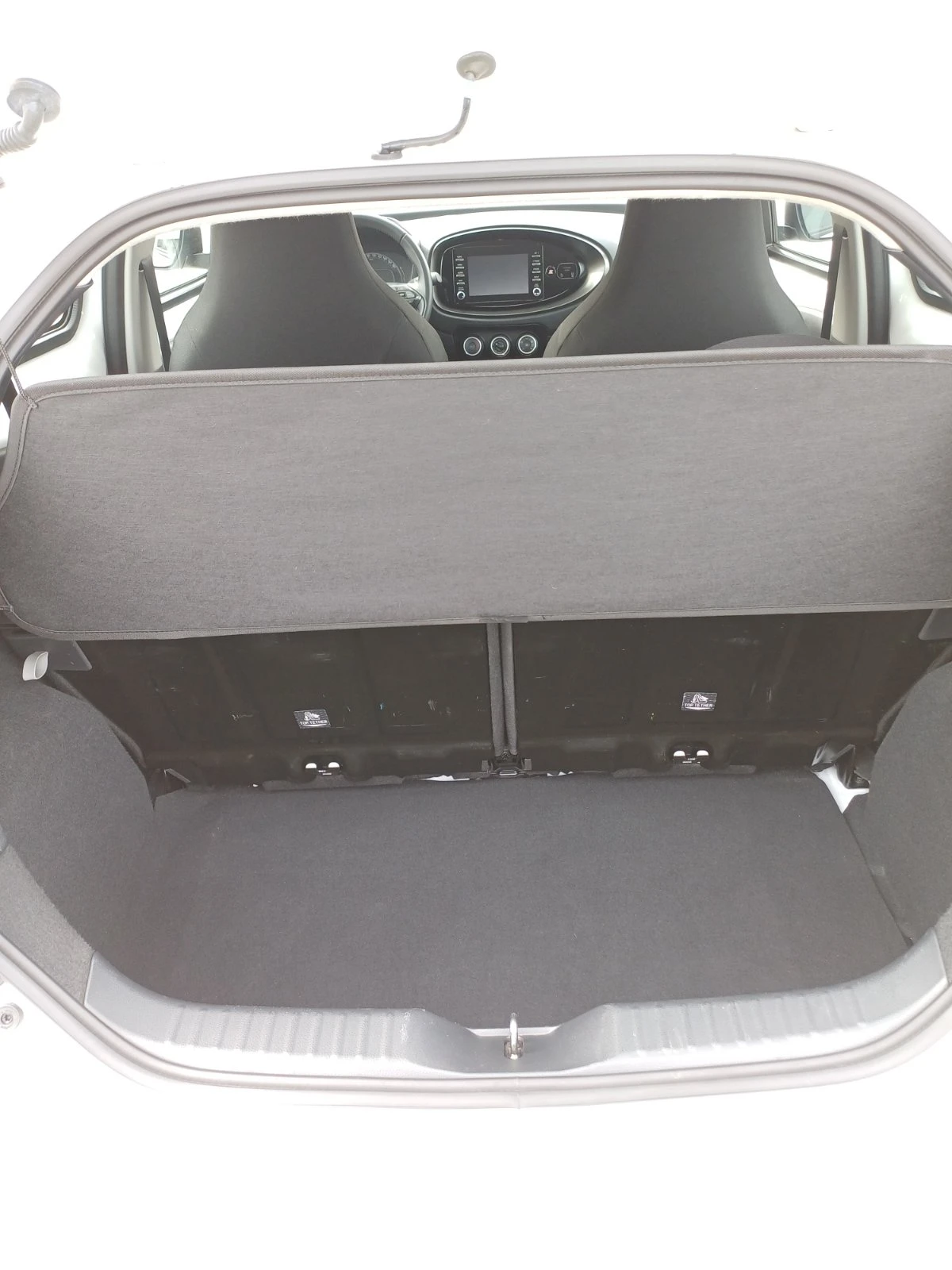 Toyota Aygo X 1.0P Play CVT M423 - изображение 8