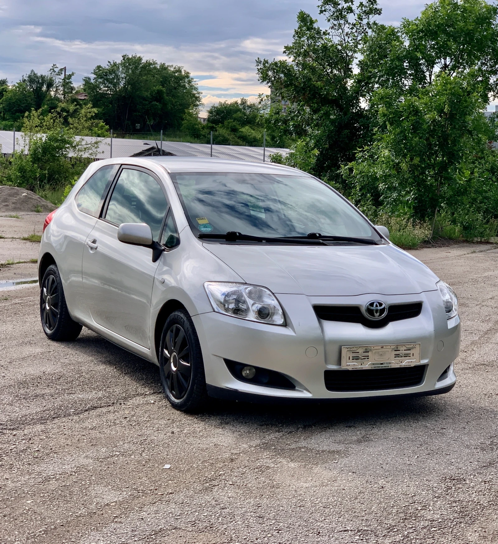 Toyota Auris 2009г.* 117хил.км* БЕНЗИН* 1.4 VVT-I* КЛИМАТИК - изображение 9