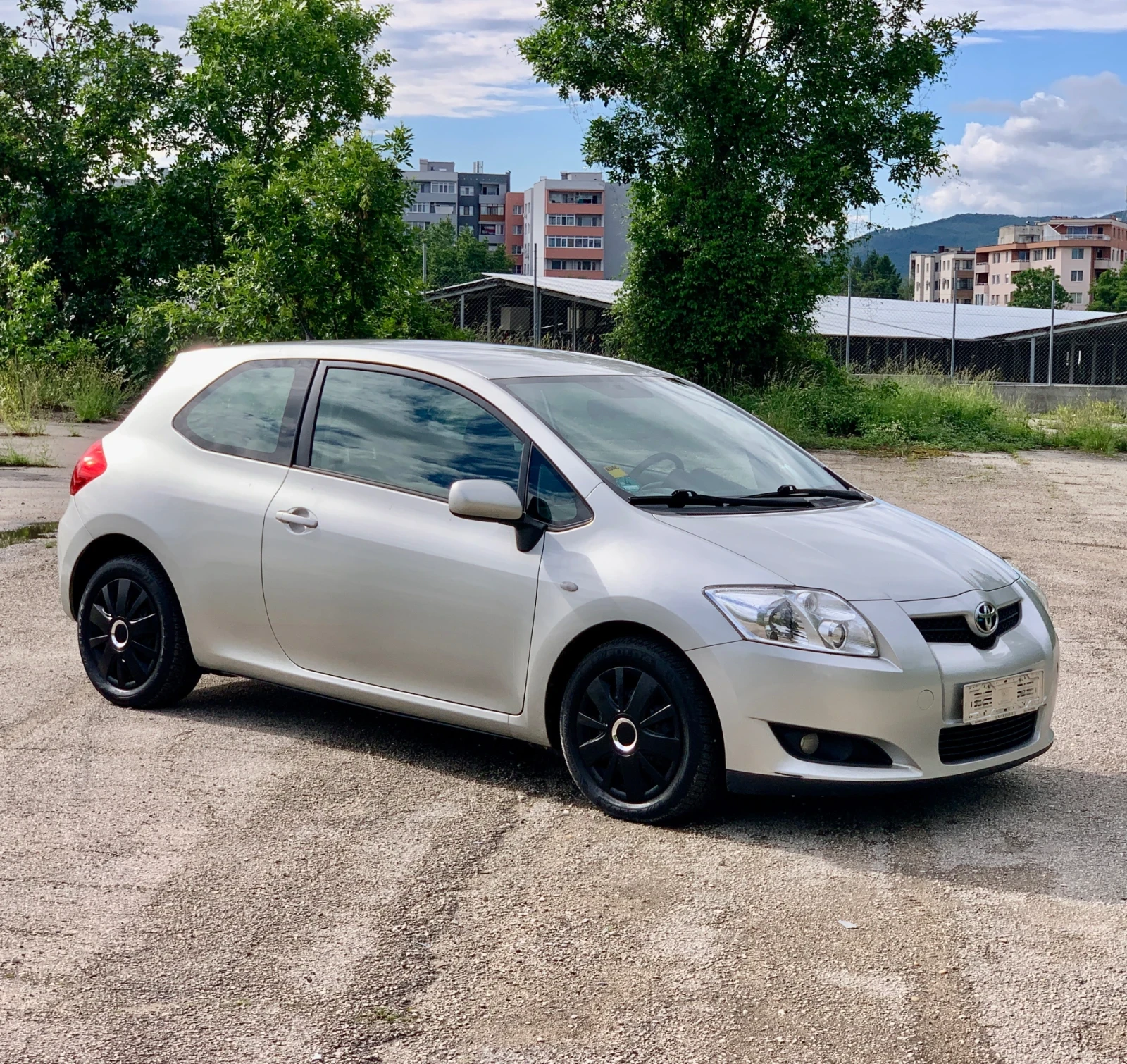 Toyota Auris 2009г.* 117хил.км* БЕНЗИН* 1.4 VVT-I* КЛИМАТИК - изображение 8