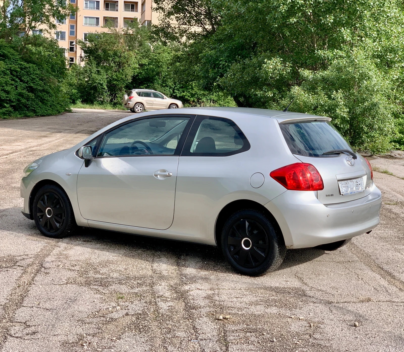 Toyota Auris 2009г.* 117хил.км* БЕНЗИН* 1.4 VVT-I* КЛИМАТИК - изображение 5