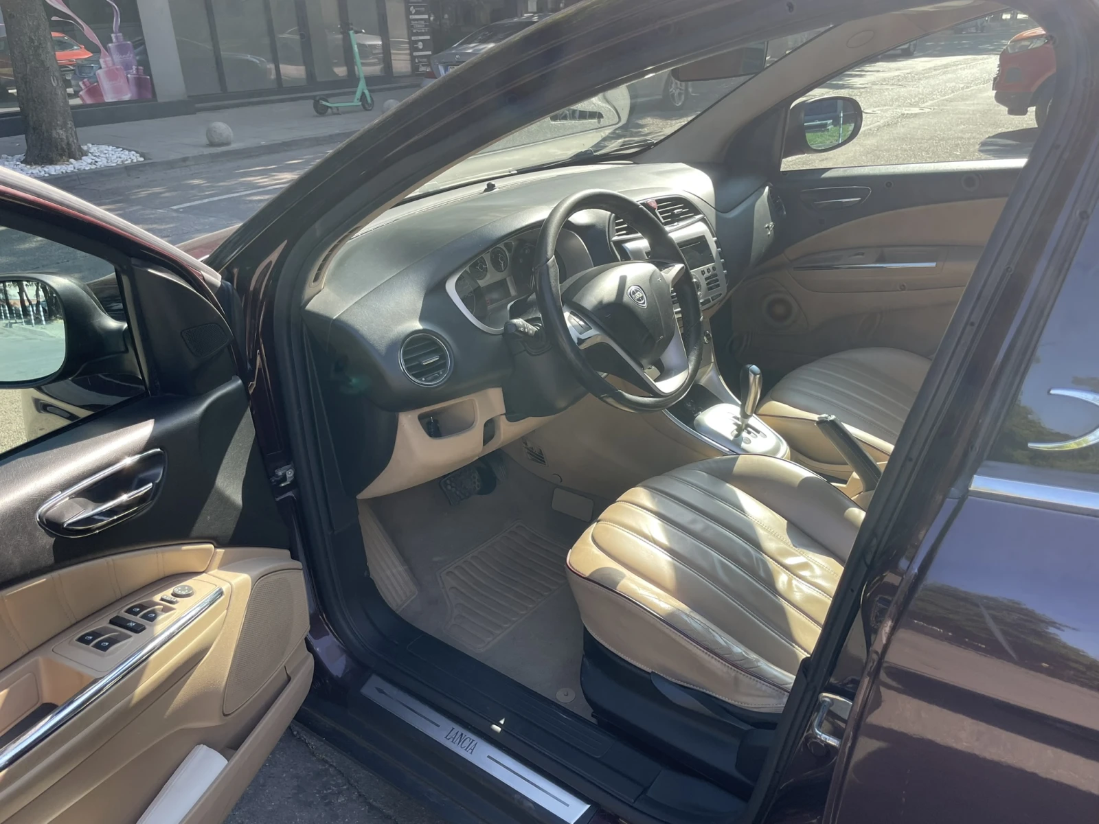 Lancia Delta 1.6 M-jet 120 Oro - изображение 6
