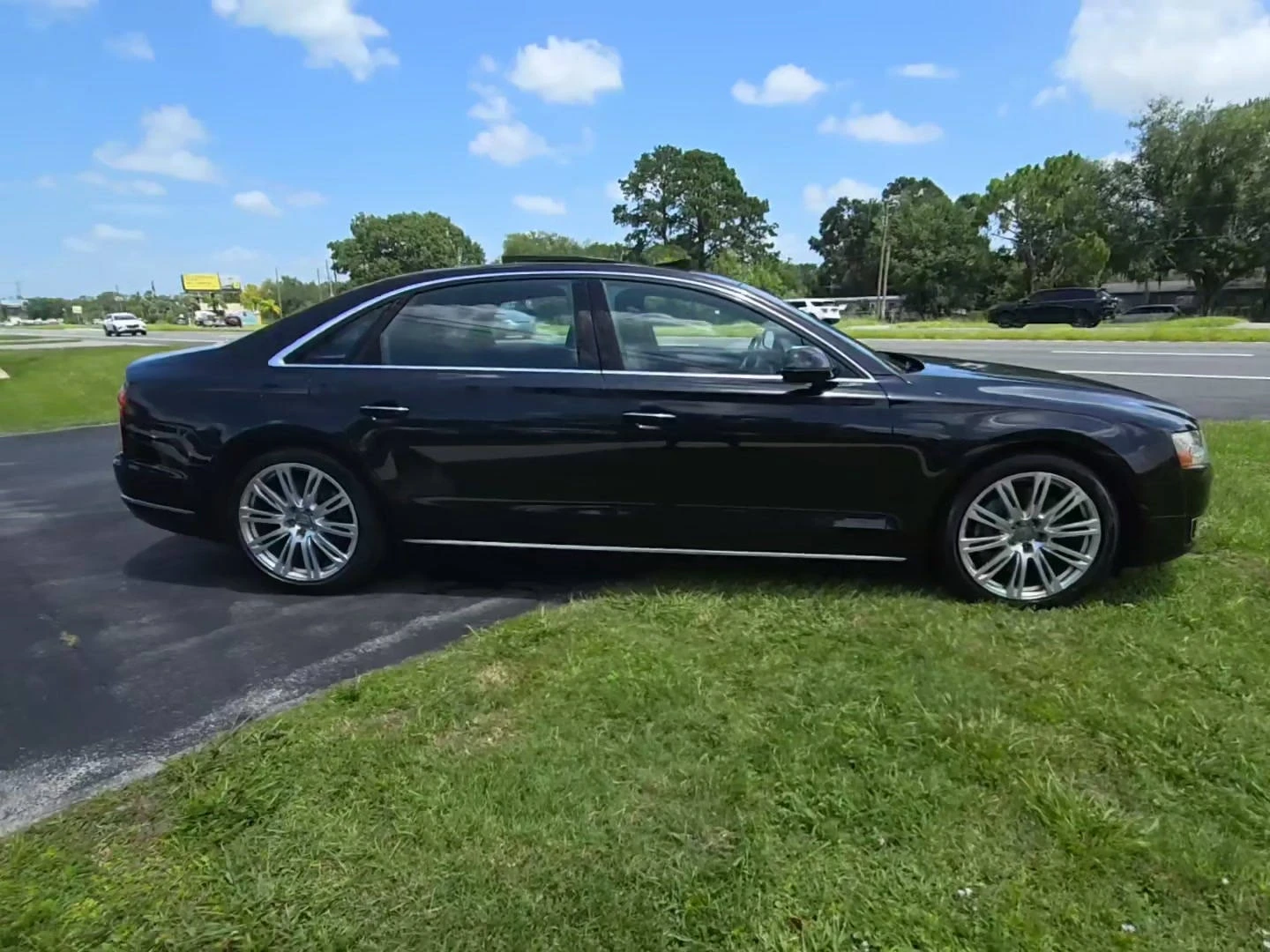 Audi A8 LONG* MATRIX* DISTRONIK* МАСАЖ* 360* HEADUP* PANO* - изображение 4