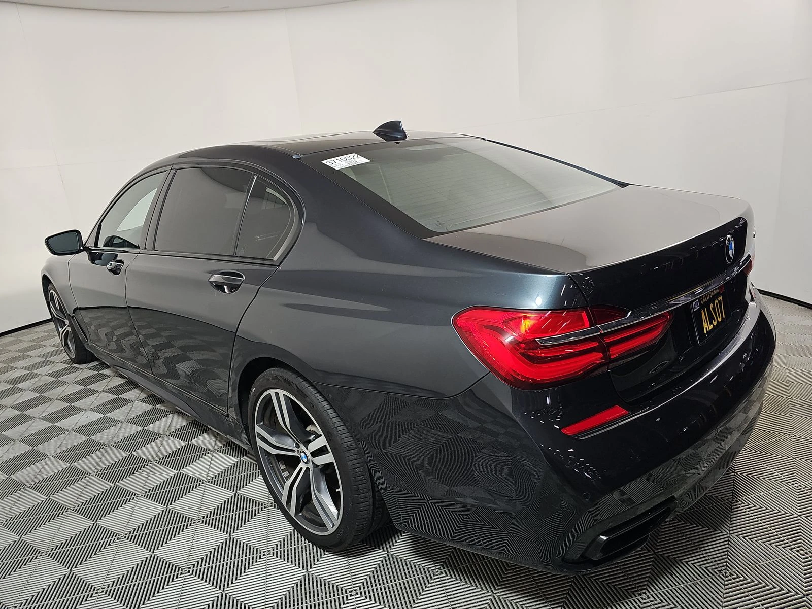 BMW 740 i M SPORT LINE DIGITAL//HEAD-UP/ | Mobile.bg   4